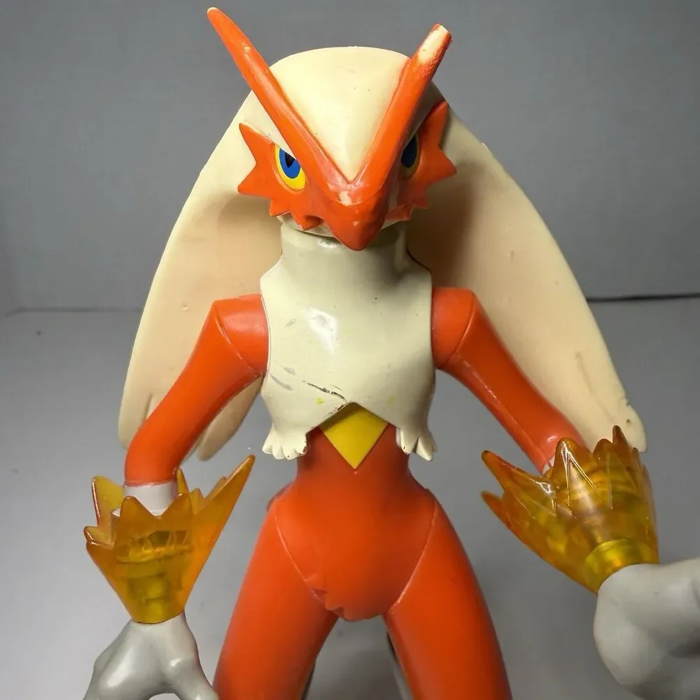 Pokémon Blaziken Deluxe Electronic Talking Figure 2007 Jakks Pacific
